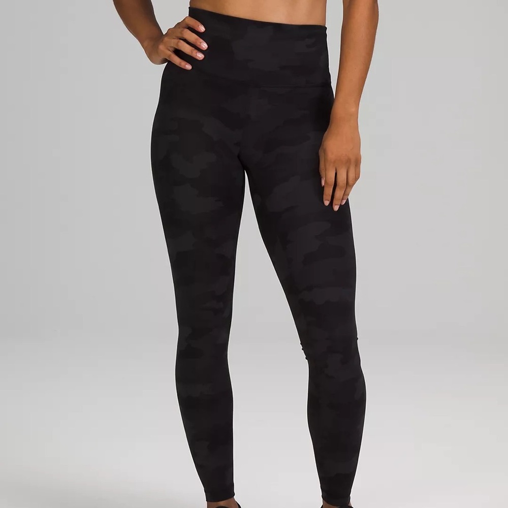 NEVER WORN Black Camo Lululemon Align Leggings